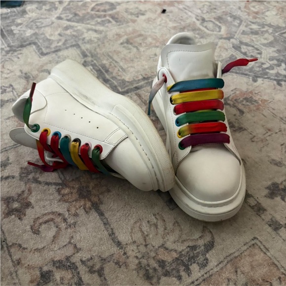 Alexander McQueen Shoes - Alexander McQueen White Sneakers with Multicolor Laces